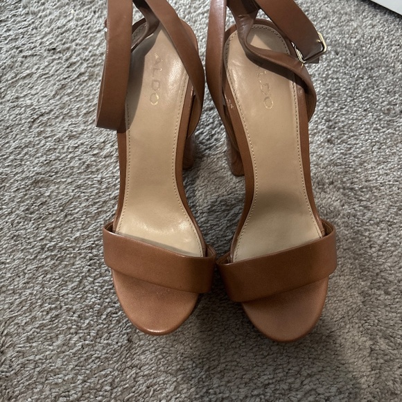 Aldo’s Brown Heel Sandal - Picture 5 of 5